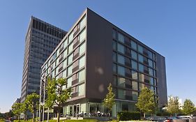 DoubleTree by Hilton Frankfurt Niederrad